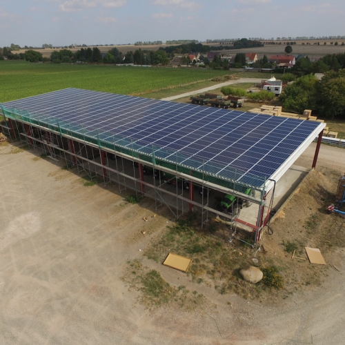 Wybrane instalacje dachowe powyżej 50kWp/ Selected roof installations / Ausgewählte Dachinstallationen